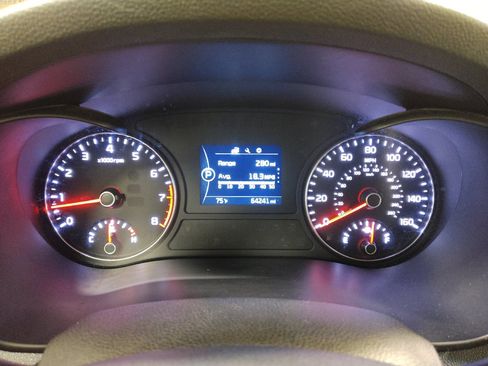 Used 2016 Kia Optima LX FWD image 23