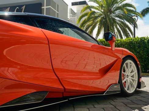 Used 2021 McLaren 765LT image 29