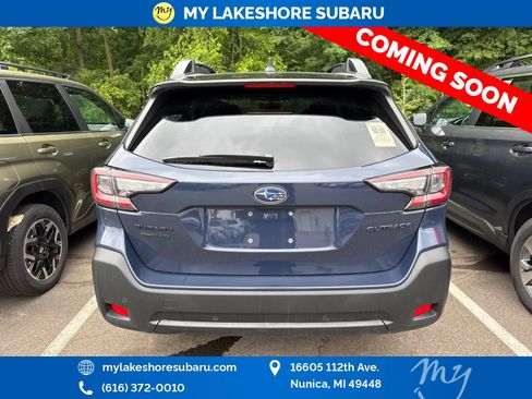 Used 2025 Subaru Outback Onyx Edition AWD/4WD image 5