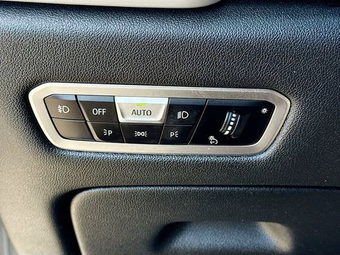 Used 2021 BMW X5 xDrive40i w/ Premium Package image 38