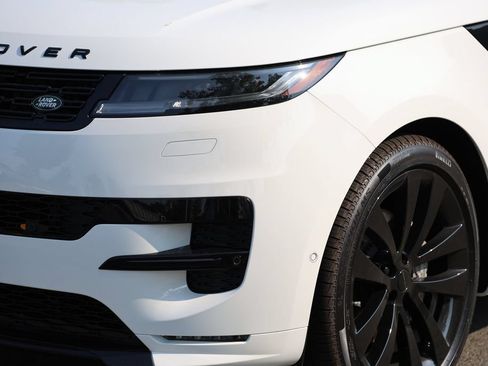 New 2026 Land Rover Range Rover Sport Dynamic SE AWD/4WD image 7