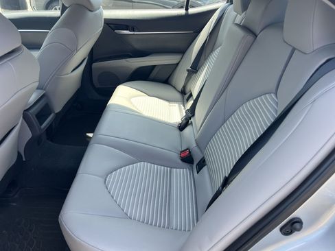 Used 2024 Toyota Camry SE FWD image 17