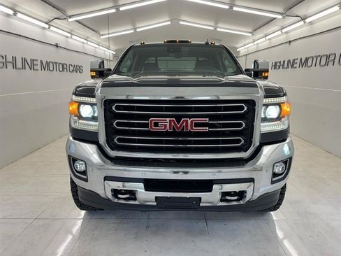 Used 2017 GMC Sierra 2500 SLT w/ Driver Alert Package AWD/4WD image 2