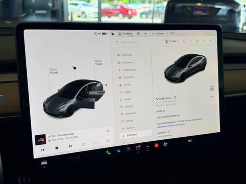 Used 2022 Tesla Model 3 Long Range AWD/4WD image 14