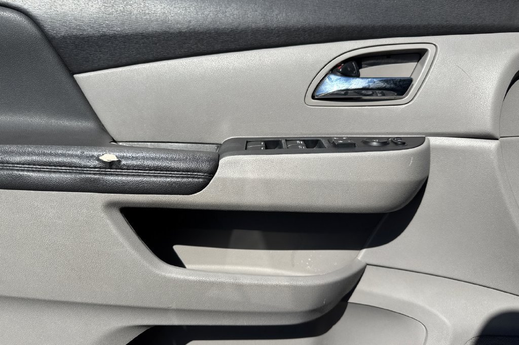 Used 2014 Honda Odyssey EX-L image 16