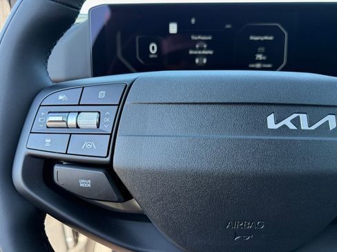 New 2026 Kia Sportage X-Line w/ X-Line Technology Package AWD/4WD image 23