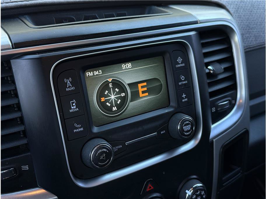 Used 2017 RAM 1500 Classic SLT RWD image 14