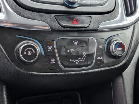 Used 2019 Chevrolet Equinox LT image 20