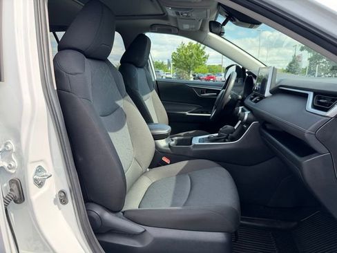 Certified 2025 Toyota RAV4 XLE w/ Convenience Package AWD/4WD image 18