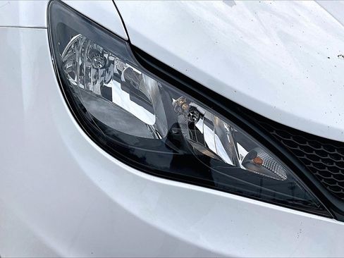 New 2025 Chrysler Voyager LX image 16