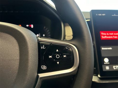 New 2026 Volvo XC90 B6 Core image 14