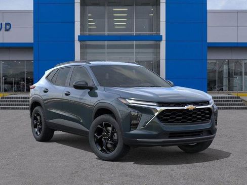 New 2026 Chevrolet Trax LT image 7