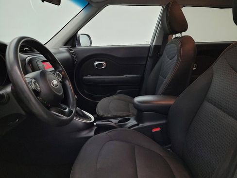 Used 2016 Kia Soul image 17