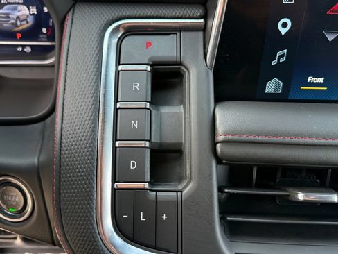 Used 2023 Chevrolet Suburban RST w/ Luxury Package AWD/4WD image 19