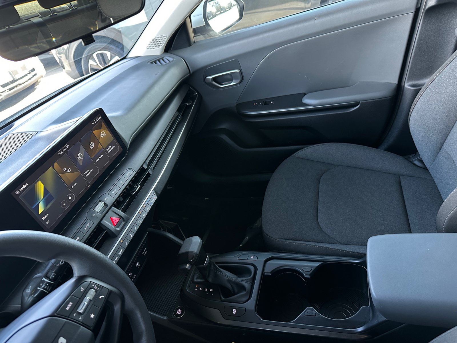 Used 2025 Kia K4 FWD image 22