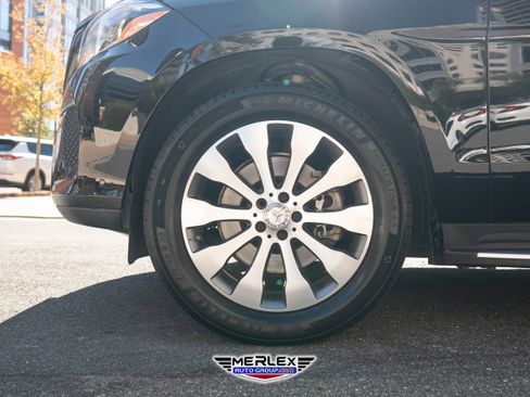 Used 2017 Mercedes-Benz GLS 450 4MATIC w/ Premium Package image 9