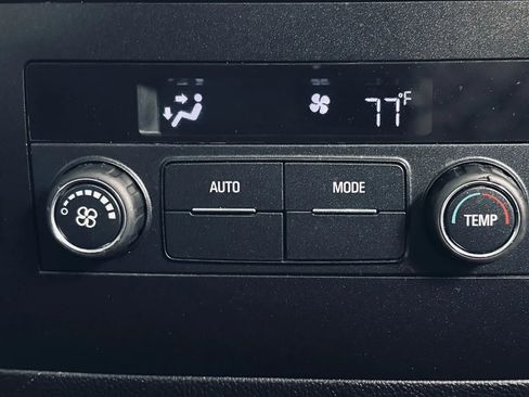 Used 2020 GMC Yukon SLE w/ SLE Value Package image 27