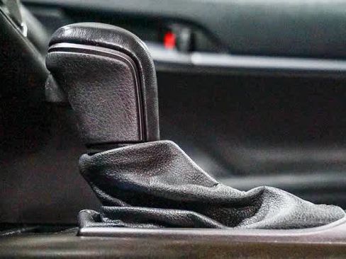 Certified 2023 Toyota Camry SE image 21