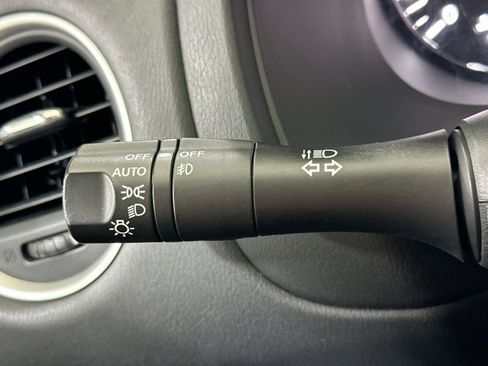 Used 2018 Nissan Pathfinder Platinum image 33