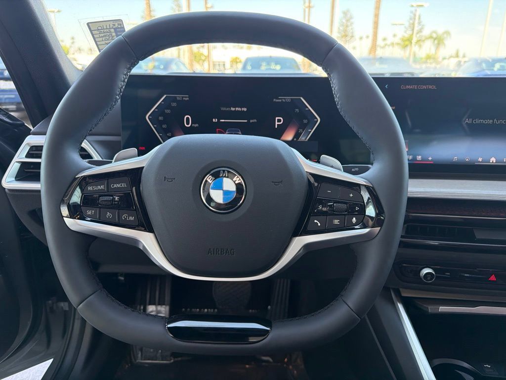 Used 2025 BMW 330i Sedan w/ Premium Package RWD image 18