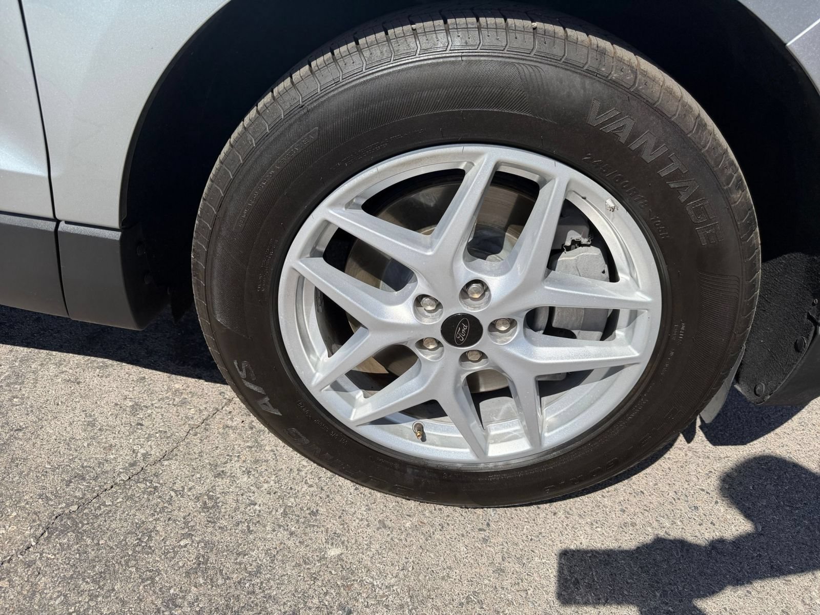 Used 2024 Ford Edge SEL AWD/4WD image 29