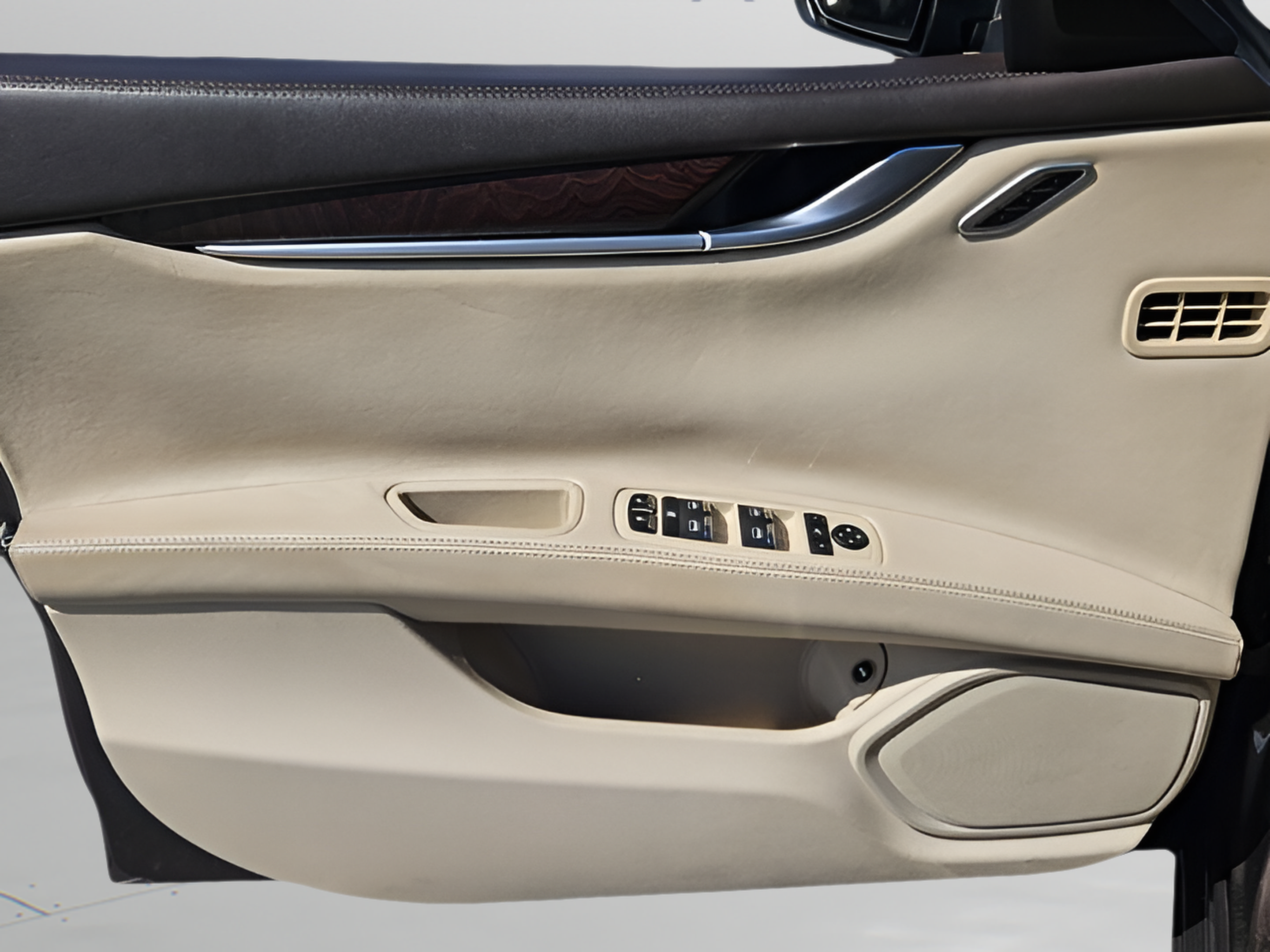 Used 2014 Maserati Ghibli RWD image 14
