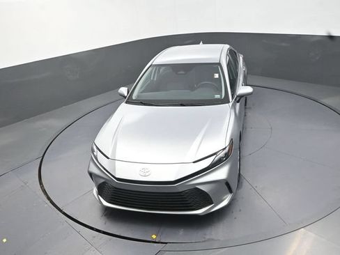 Used 2025 Toyota Camry LE FWD image 23