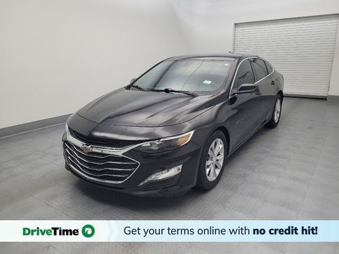 Used 2021 Chevrolet Malibu LT FWD image 1