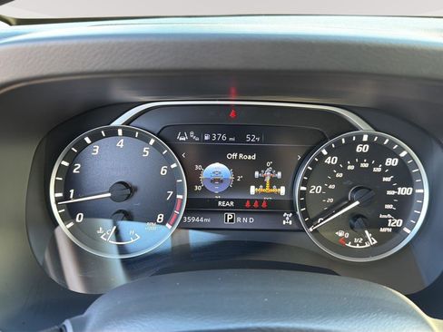 Used 2025 Nissan Frontier SV image 6