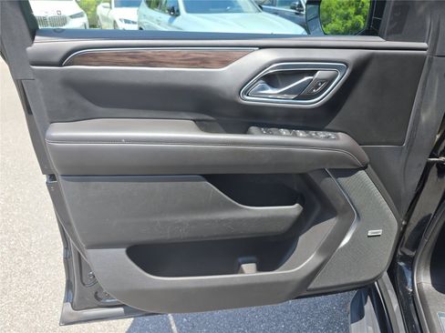 Used 2021 Chevrolet Tahoe LT RWD image 18