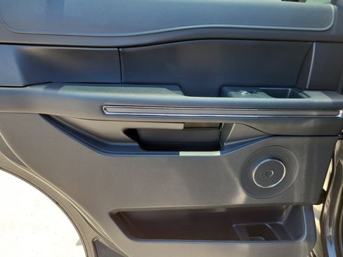 Used 2023 Ford Expedition XLT RWD image 20