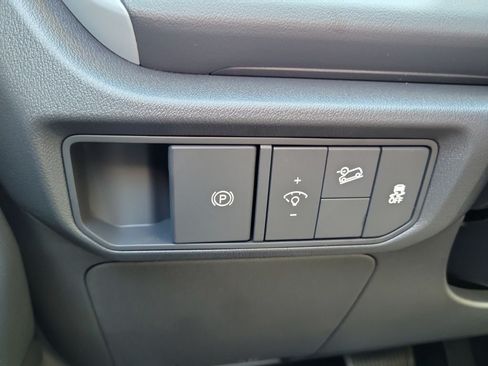 New 2027 Kia Seltos S FWD image 24