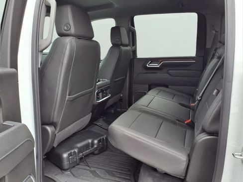 New 2026 GMC Sierra 2500 SLT AWD/4WD image 19