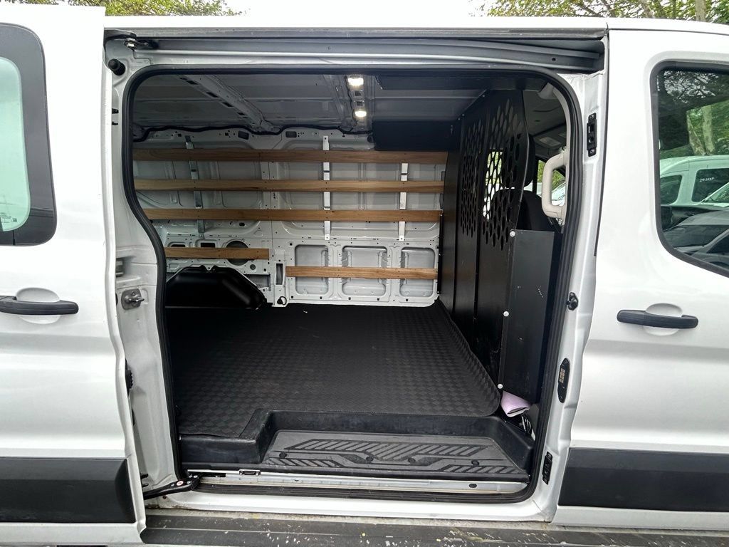 Certified 2025 Ford Transit 250 Low Roof w/ Exterior Upgrade Package RWD image 12