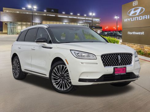 Used 2022 Lincoln Corsair Grand Touring w/ Elements Technology Bundle image 3