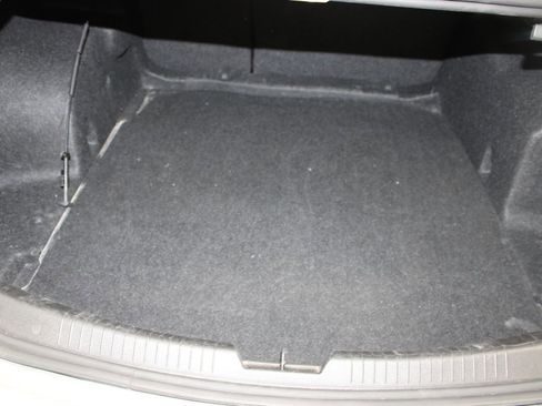 Used 2025 Chevrolet Malibu LT image 26