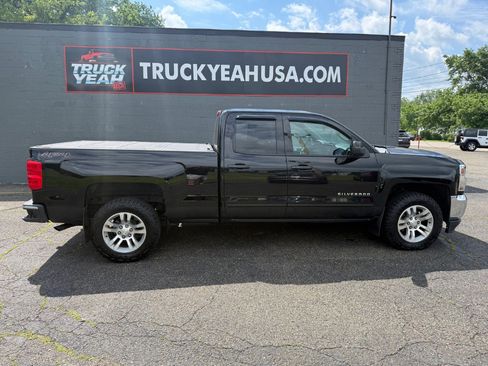 Used 2017 Chevrolet Silverado 1500 LT w/ All Star Edition AWD/4WD image 8
