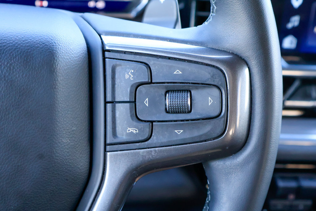 Used 2024 Chevrolet Silverado 1500 High Country RWD image 13