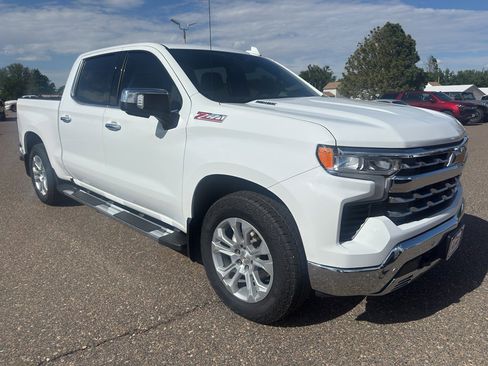 Used 2023 Chevrolet Silverado 1500 LTZ w/ LTZ Convenience Package II AWD/4WD image 4