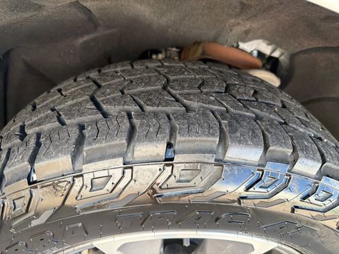 Used 2019 Chevrolet Silverado 1500 LTZ w/ LTZ Texas Edition image 12