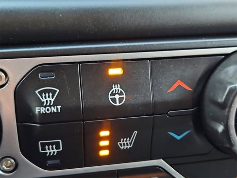 Used 2021 Jeep Wrangler Unlimited Sport image 20