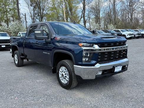 Used 2022 Chevrolet Silverado 2500 LT w/ Convenience Package AWD/4WD image 1