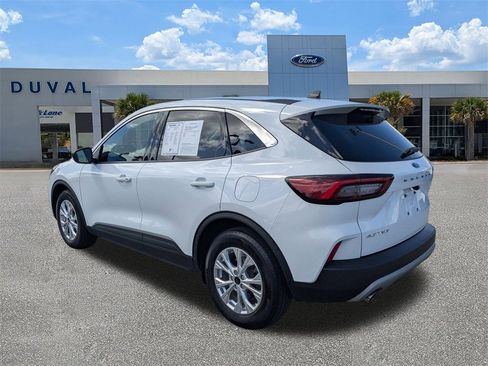 Used 2024 Ford Escape Active image 5
