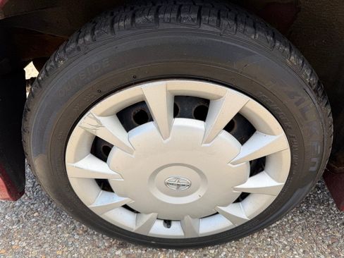 Used 2006 Scion xB FWD image 18