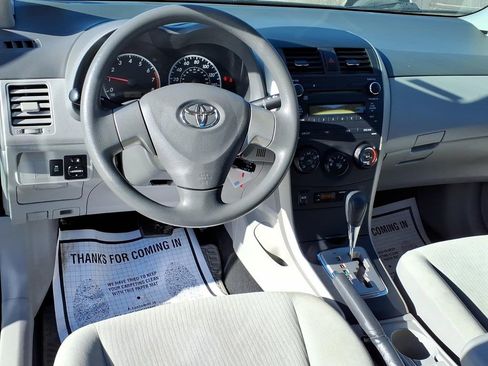 Used 2010 Toyota Corolla LE image 15