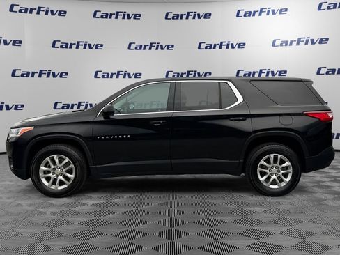 Used 2018 Chevrolet Traverse LS image 2