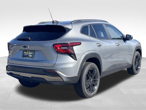 New 2026 Chevrolet Trax ACTIV w/ Sunroof Package image 3
