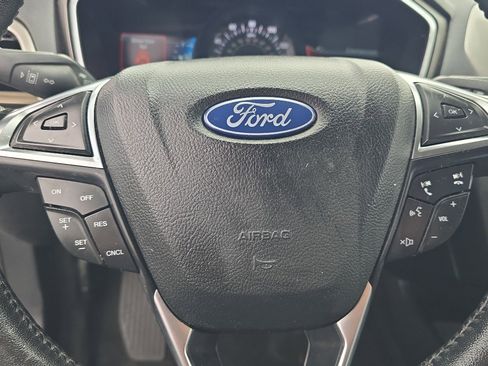 Used 2020 Ford Fusion SEL image 25