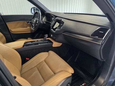 Used 2022 Volvo XC90 T6 Inscription AWD/4WD image 9