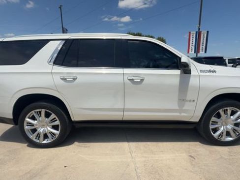 Used 2023 Chevrolet Tahoe High Country w/ LPO, Illumination Package AWD/4WD image 9